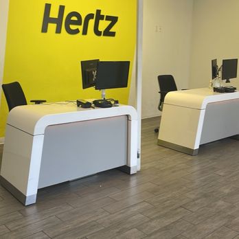 Hertz Rent A Car - Empty desks - Car Rental Near Me - San Pedro, California Hertz Rent A Car - Empty desks - Car Rental Near Me - San Pedro, California