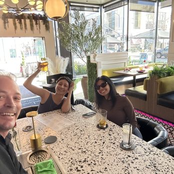 Salvatore Italian Restaurant - THE best bartender. Alan was the best start to our San Diego trip. If you walk in and he's there, consider yourself lucky!! - Pizza Near Me - Montebello, California