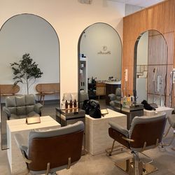 Soulo Head & Scalp Spa - Southwest - Salon styling chairs inside