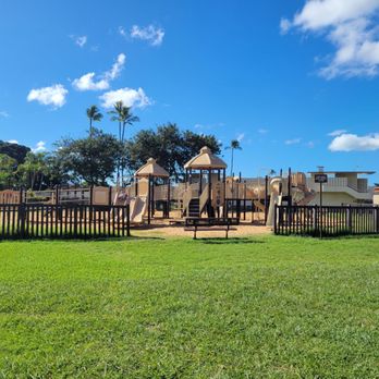 Sand Park Playground - Playground on a Saturday late morning - Playgrounds Near Me - Honolulu, Hawaii