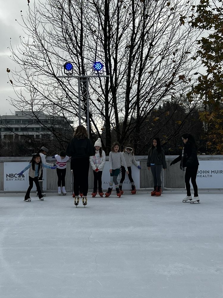 Kristi Yamaguchi Holiday Ice Rink Logo