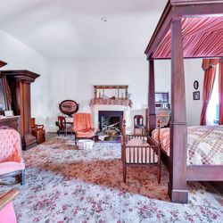Oaklands Mansion