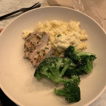 Flower Child - Kid's chicken and Mac and cheese bowl - Salad Near Me - Houston, Texas Flower Child - Kid's chicken and Mac and cheese bowl - Salad Near Me - Houston, Texas