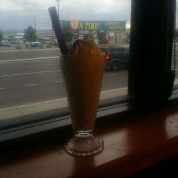 Fuddruckers - Ummm yes oreo shake I will drink you! - Burgers Near Me - Albuquerque, New Mexico