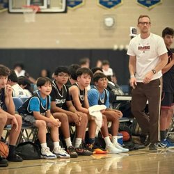 Wyse Basketball - Coach Dan Peterson leading THE DEN 13u to Victory