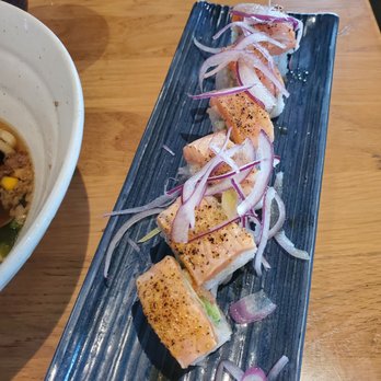 Robata Wasa - salmom and lemon pepper roll - Sushi Bars Near Me - Irvine, California Robata Wasa - salmom and lemon pepper roll - Sushi Bars Near Me - Irvine, California