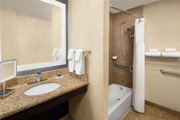 Hilton Fort Worth by null