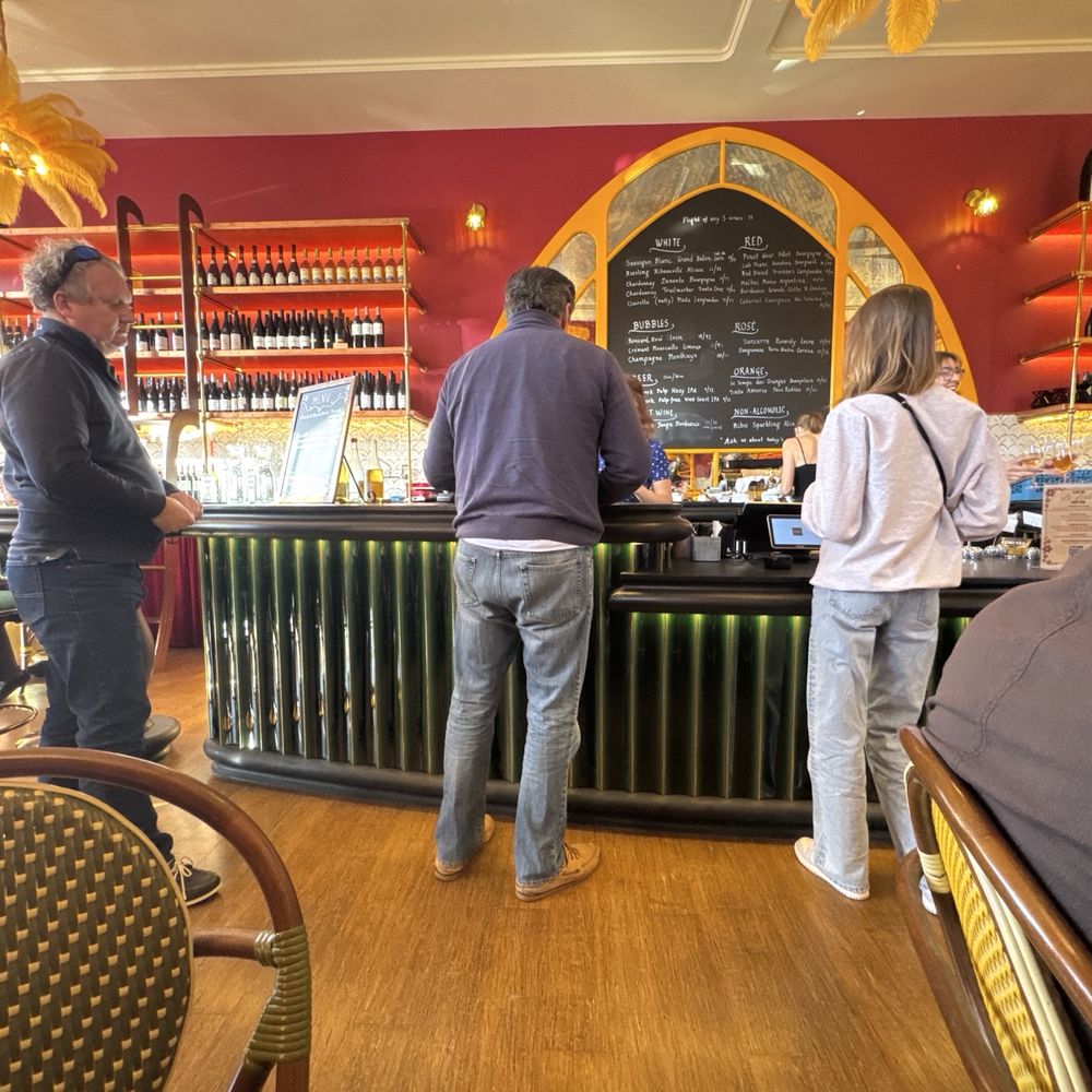 La Loulou - Wine Bars Near Me - Oakland, California La Loulou - Wine Bars Near Me - Oakland, California