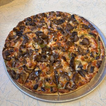 Lynwood Cafe - Mushroom pizza - Pizza Near Me - Randolph, Massachusetts Lynwood Cafe - Mushroom pizza - Pizza Near Me - Randolph, Massachusetts