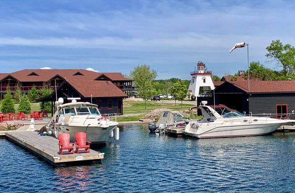 Killarney Mountain Lodge & Conference Centre by null