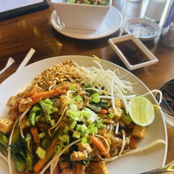 Daisuki Sushi - Pad Thai - Sushi Bars Near Me - Louisville, Kentucky Daisuki Sushi - Pad Thai - Sushi Bars Near Me - Louisville, Kentucky