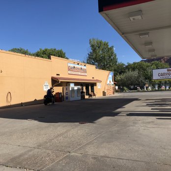 Sun Outdoors Moab Downtown - Gas Station and Grocery Store in front of RV Park - Campgrounds Near Me - Moab, Utah Sun Outdoors Moab Downtown - Gas Station and Grocery Store in front of RV Park - Campgrounds Near Me - Moab, Utah