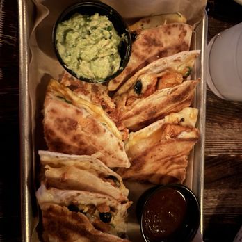 Kirkwood Bar - BBQ Chicken Quesadilla - American Near Me - Chicago, Illinois