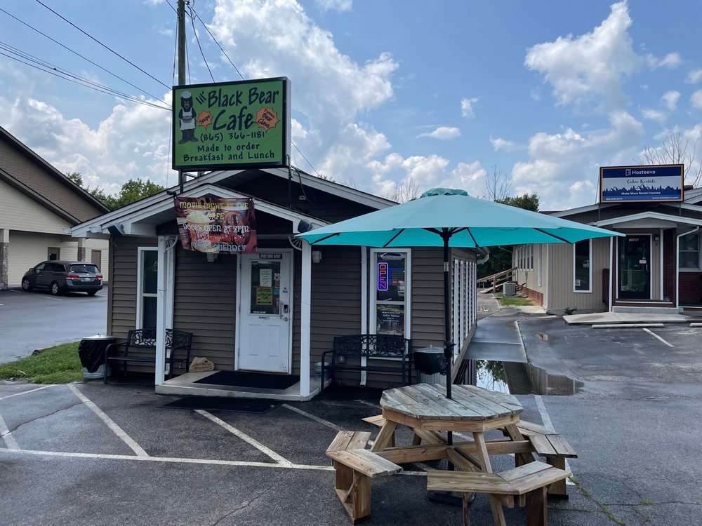 Lil Black Bear Cafe