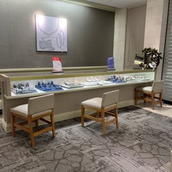 Zales Jewelers - Interior