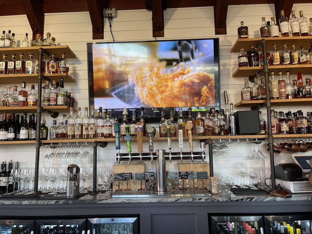 Parallel Wine and Whiskey Bar, Ashburn Roadtrippers