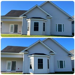 Clean pressure wash pros - House washing.