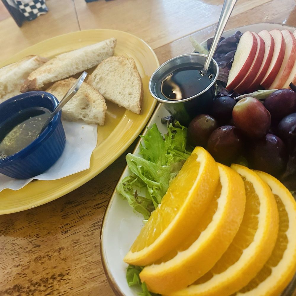 Fruit with honey , oil garlic and bread Fruit with honey , oil garlic and bread