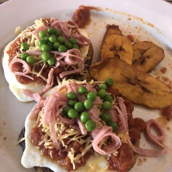 Manjar Blanco - Huevos Montalenos - Mexican Near Me - Mérida, YUC