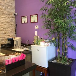 Happy Foot Spa Hurontario - Reception area