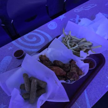 Del Rio Lanes - Buffalo wings, mozzarella sticks and fries - Bowling Near Me - Downey, California Del Rio Lanes - Buffalo wings, mozzarella sticks and fries - Bowling Near Me - Downey, California