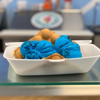 Chill Bar Ice Cream - Cookie Monster Ice Cream - Desserts Near Me - Temple Terrace, Florida