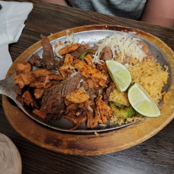 Carnitas Tio Juan - Chicken steak fajitas - Mexican Near Me - El Paso, Texas Carnitas Tio Juan - Chicken steak fajitas - Mexican Near Me - El Paso, Texas