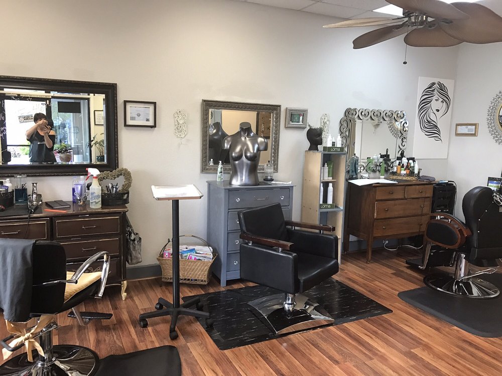 Van Maren Barber & Beauty Salon Logo