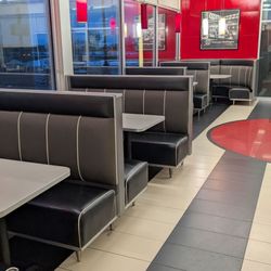 Steak ’n Shake - Dining room