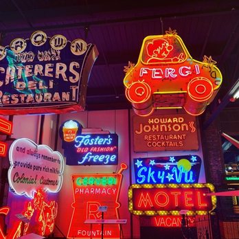 American Sign Museum - Museums Near Me - Cincinnati, Ohio