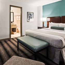 Best Western River North Hotel - King Suite w/ Bedroom