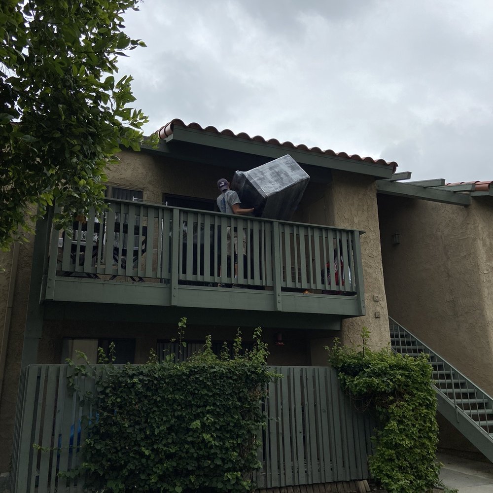 Crystal Moving - Fully lifted - Movers Near Me