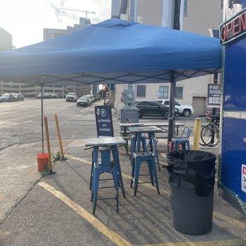 Austin Gyro Halal - Outdoor seating - Middle Eastern Near Me - Austin, Texas