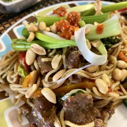 Lo Mein Kung Pao Beef