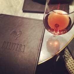 Deliteca - Vino rosado, deliteca
