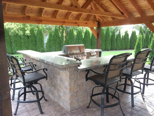 Outdoor bar work - We also build your outdoor patio. Outdoor bar work - We also build your outdoor patio.