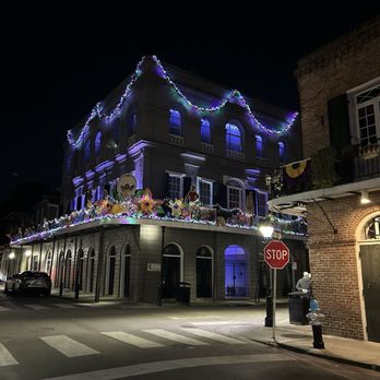 French Quarter Phantoms - LaLaurie Mansion - what an awful woman! - Historical Tours Near Me - New Orleans, Louisiana