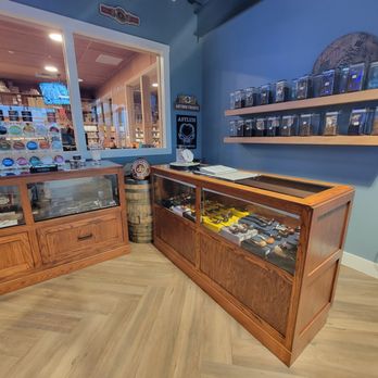 Habana House Cigar - Premium Pipe Tobacco and Pipes from Savinilli, White Elephant, Peterson, Davidoff, and Molina. - Cigar Bars Near Me - Round Rock, Texas Habana House Cigar - Premium Pipe Tobacco and Pipes from Savinilli, White Elephant, Peterson, Davidoff, and Molina. - Cigar Bars Near Me - Round Rock, Texas