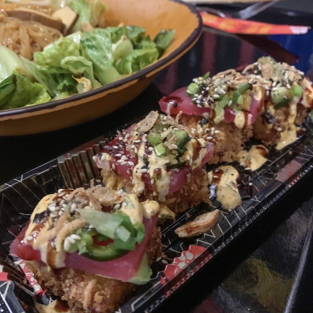 Crispy rice with tuna Crispy rice with tuna