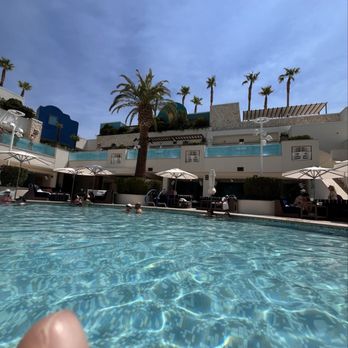 Palms Pool - Swimming Pools Near Me - Las Vegas, Nevada