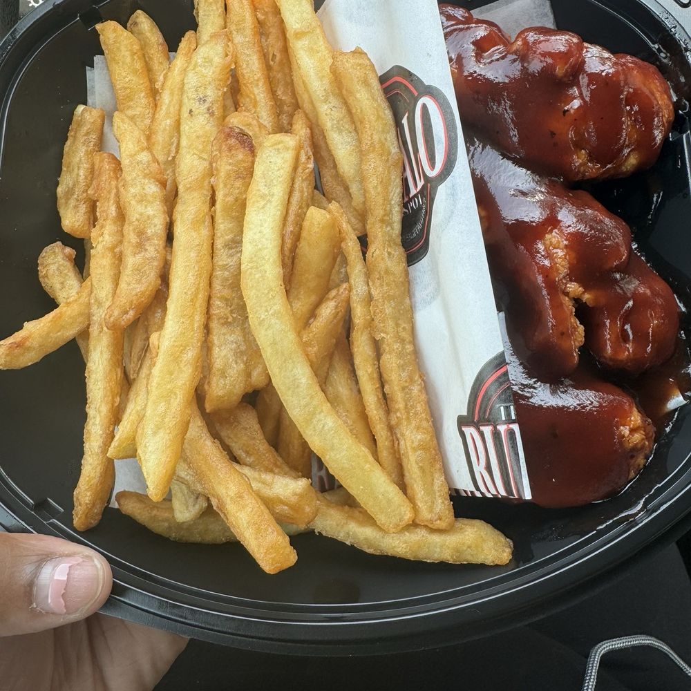 The Buffalo Spot - Long Beach - 3 Tender Combo - Chicken Wings Near Me - Long Beach, California