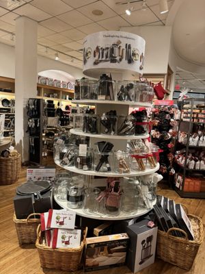 Williams-Sonoma by null