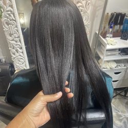 Silkpress Natural Hair Stylist - Braidless weave