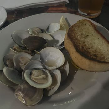 Backyard Sports Bar & Grill - Drunken clams - Sports Bars Near Me - Myrtle Beach, South Carolina Backyard Sports Bar & Grill - Drunken clams - Sports Bars Near Me - Myrtle Beach, South Carolina