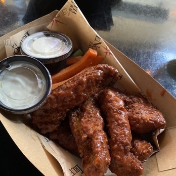 True North Tavern - BBQ chicken tenders (outdoor dining during pandemic) - Venues & Event Spaces Near Me - San Diego, California True North Tavern - BBQ chicken tenders (outdoor dining during pandemic) - Venues & Event Spaces Near Me - San Diego, California