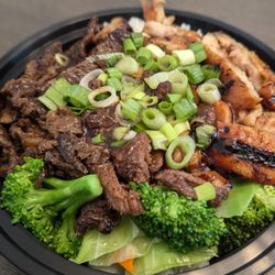 Donut Star & Teppanyaki - #8 - Teriyaki Chicken & Steak w/ steamed veggies.