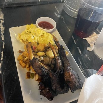 Thrive Restaurant and Bar - Lamb chops - Bars Near Me - Memphis, Tennessee