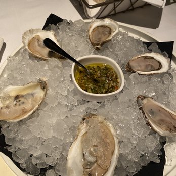 Canoe - Oysters on the Half Shell - New American Near Me - Atlanta, Georgia