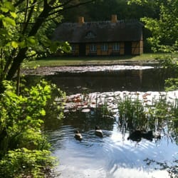Charlottenlund Slot