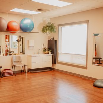 Mend Bodyworks - Stretching area of our rehab gym, along with TRX. Pull up bar and balance bar are to the left out of the frame - Physical Therapy Near Me - Campbell River, British Columbia Mend Bodyworks - Stretching area of our rehab gym, along with TRX. Pull up bar and balance bar are to the left out of the frame - Physical Therapy Near Me - Campbell River, British Columbia